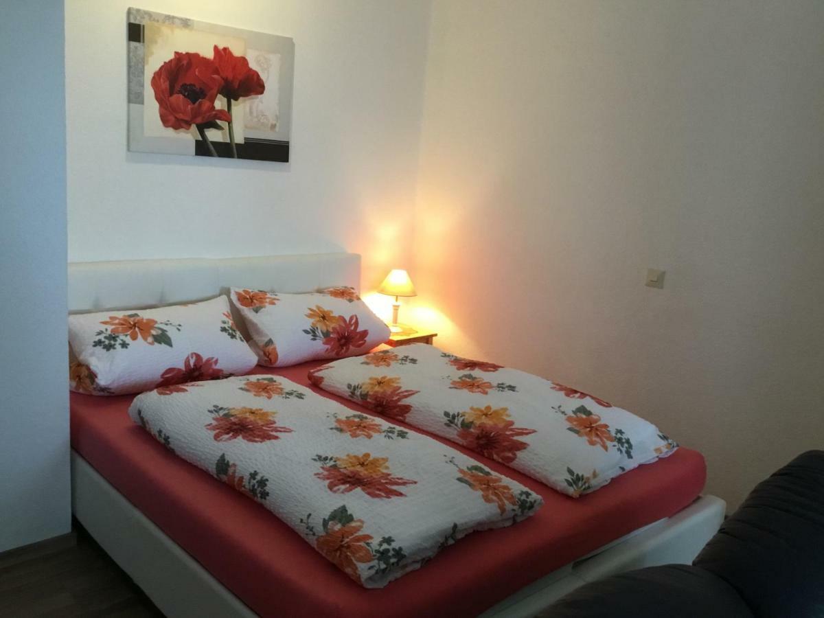 1z. 231 Barbo Schwimmbad-sauna-fitness *